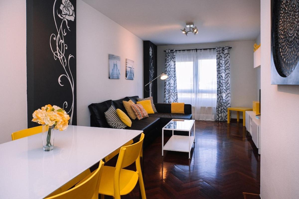 Apartamento Luz Y Descanso Con Parking By *